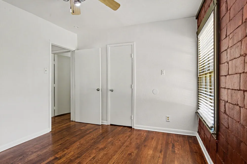 405 Prairie Dallas, TX 75246