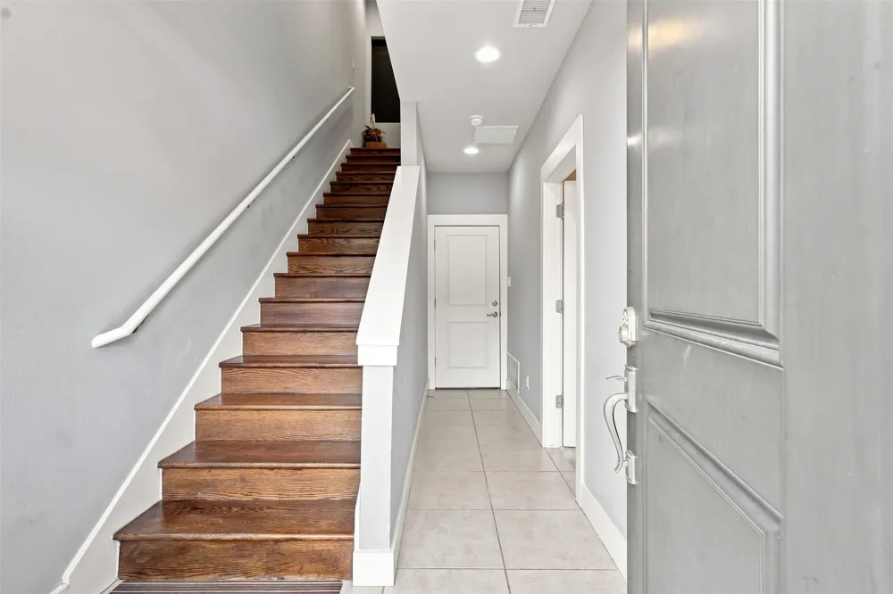 1114 S Adams Street Fort Worth, TX 76104