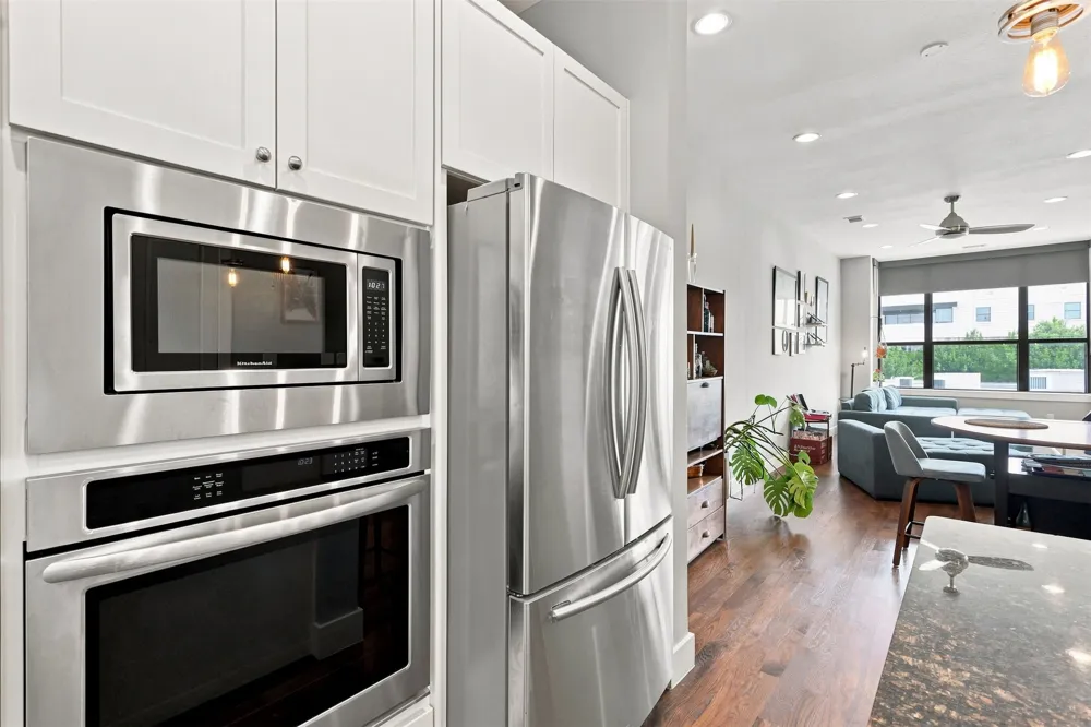 1114 S Adams Street Fort Worth, TX 76104