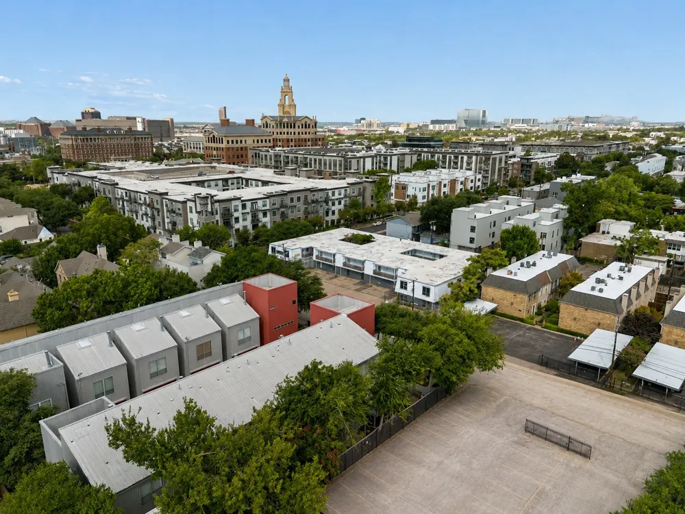 2714 Shelby Avenue Dallas, TX 75219