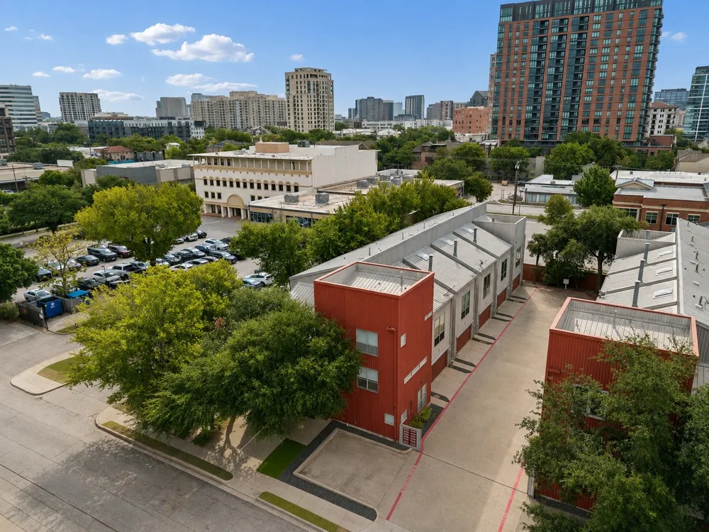 2714 Shelby Avenue Dallas, TX 75219