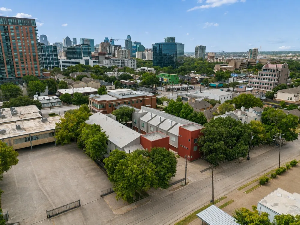 2714 Shelby Avenue Dallas, TX 75219