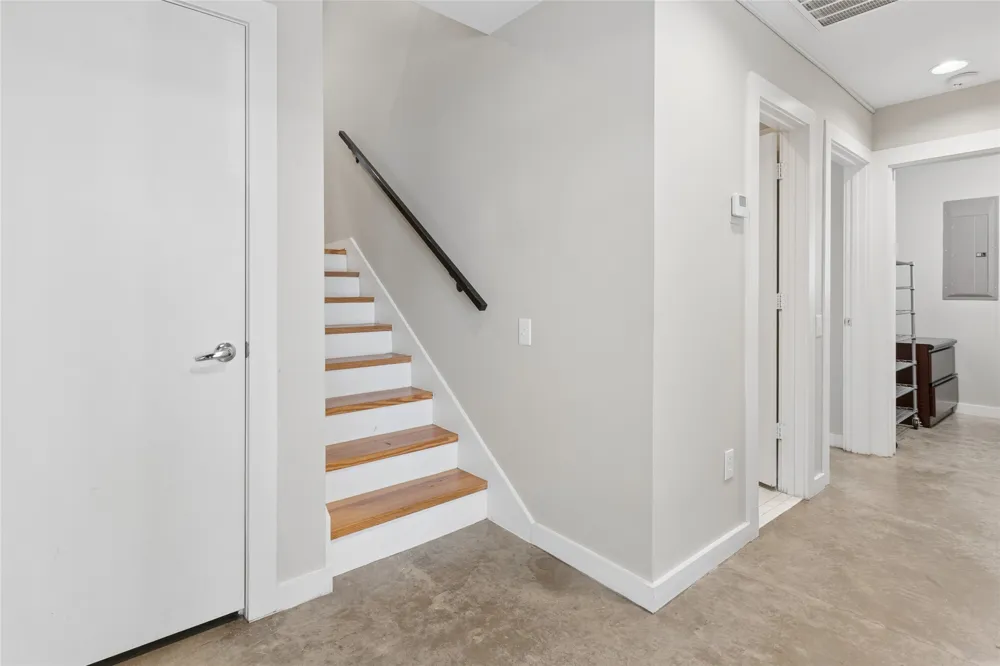 2714 Shelby Avenue Dallas, TX 75219