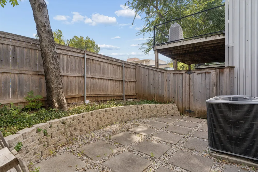 2714 Shelby Avenue Dallas, TX 75219