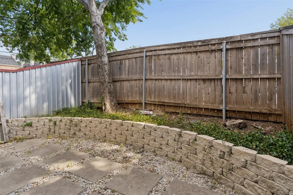 2714 Shelby Avenue Dallas, TX 75219