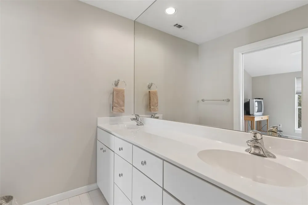 2714 Shelby Avenue Dallas, TX 75219