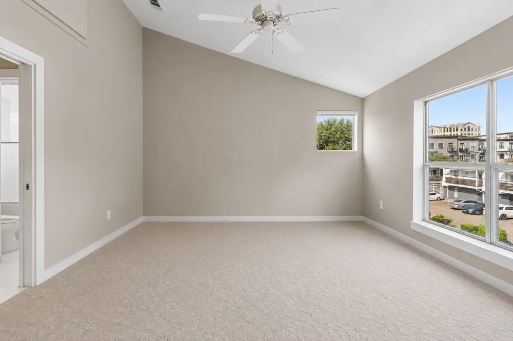 2714 Shelby Avenue Dallas, TX 75219