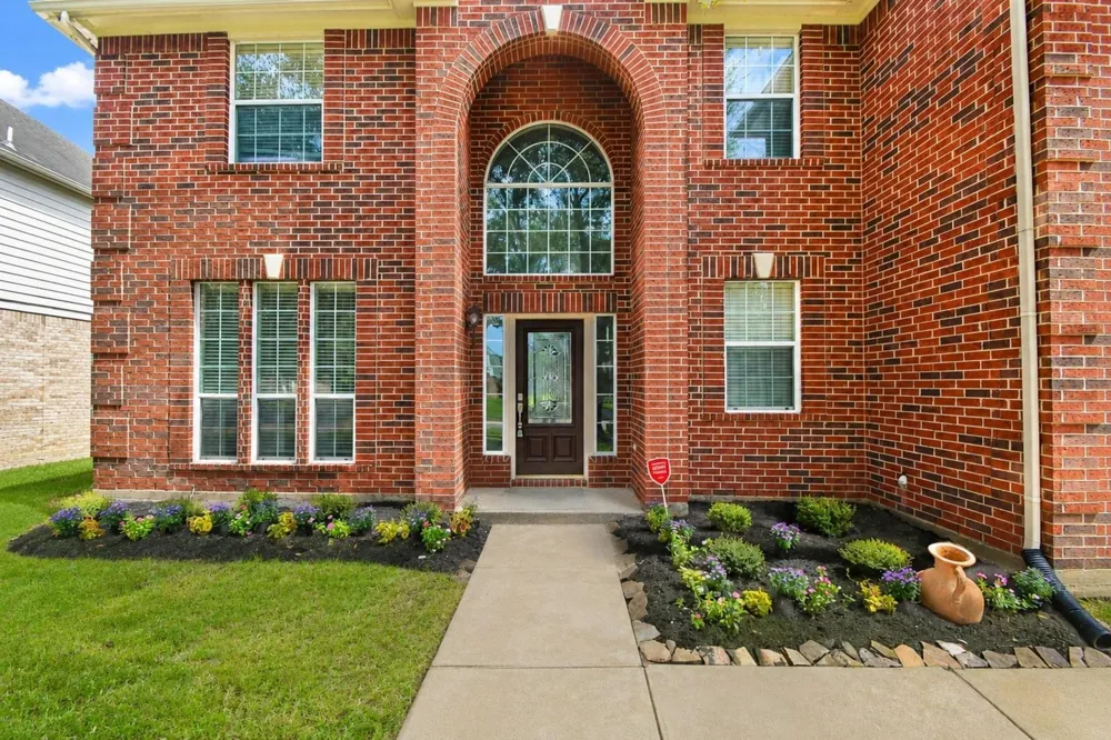 9111 Morningstar Drive Sugar Land, TX 77479