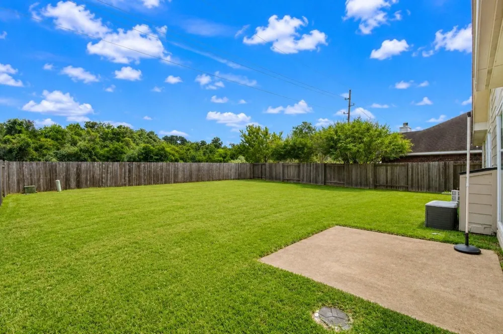 9111 Morningstar Drive Sugar Land, TX 77479