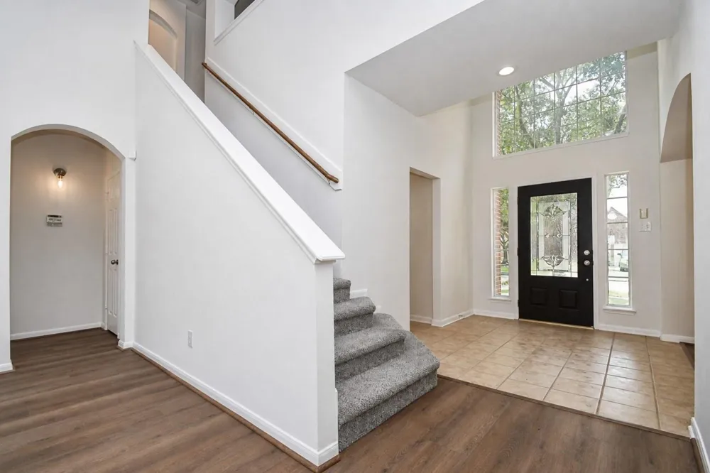 9111 Morningstar Drive Sugar Land, TX 77479