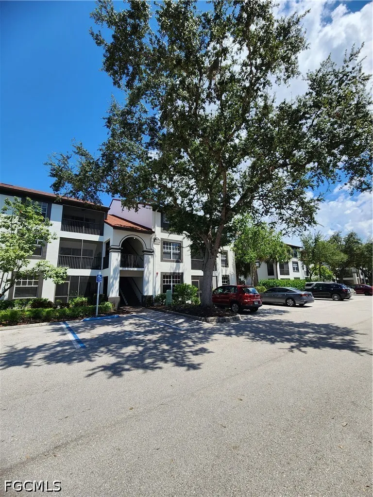 Preserve Circle #434 Naples, FL 34119