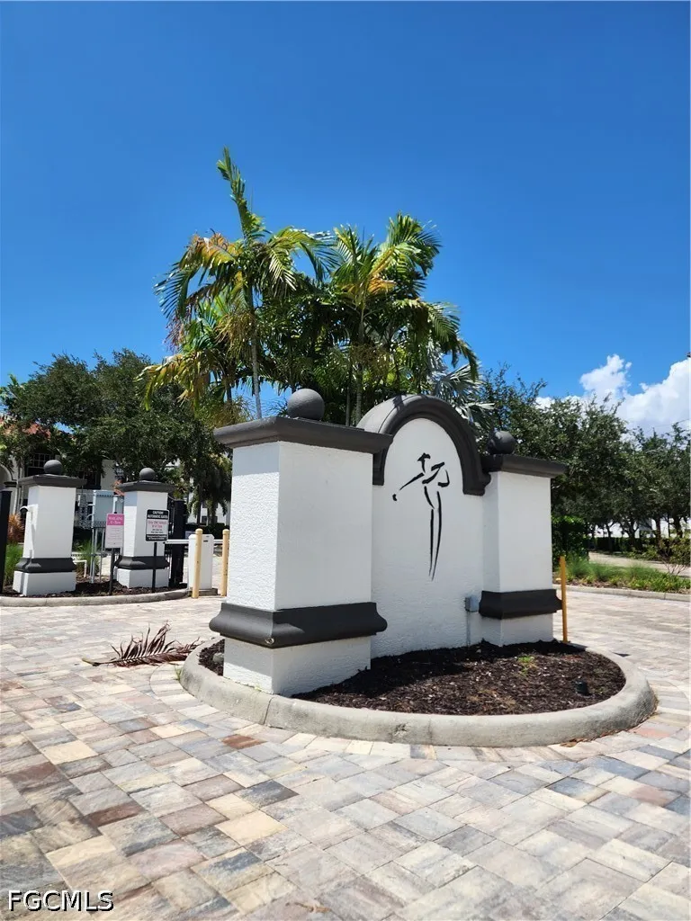 Preserve Circle #434 Naples, FL 34119