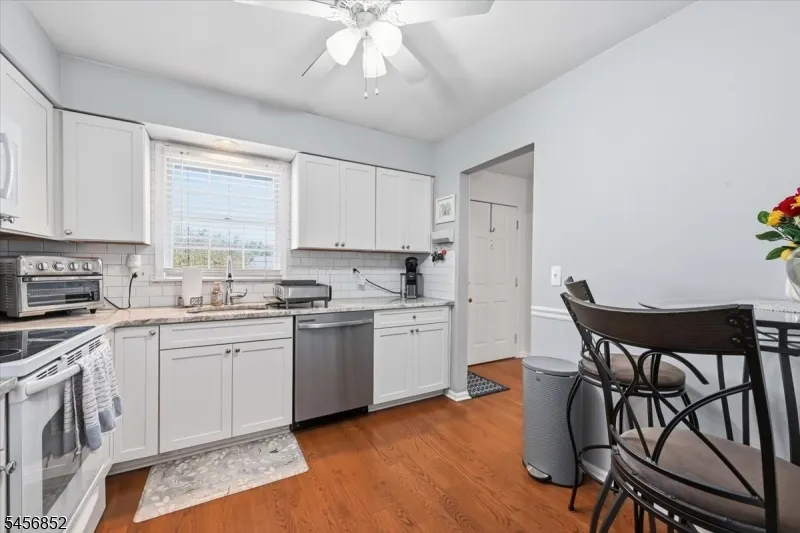 410 Ferncrest Ct Readington, NJ 08887