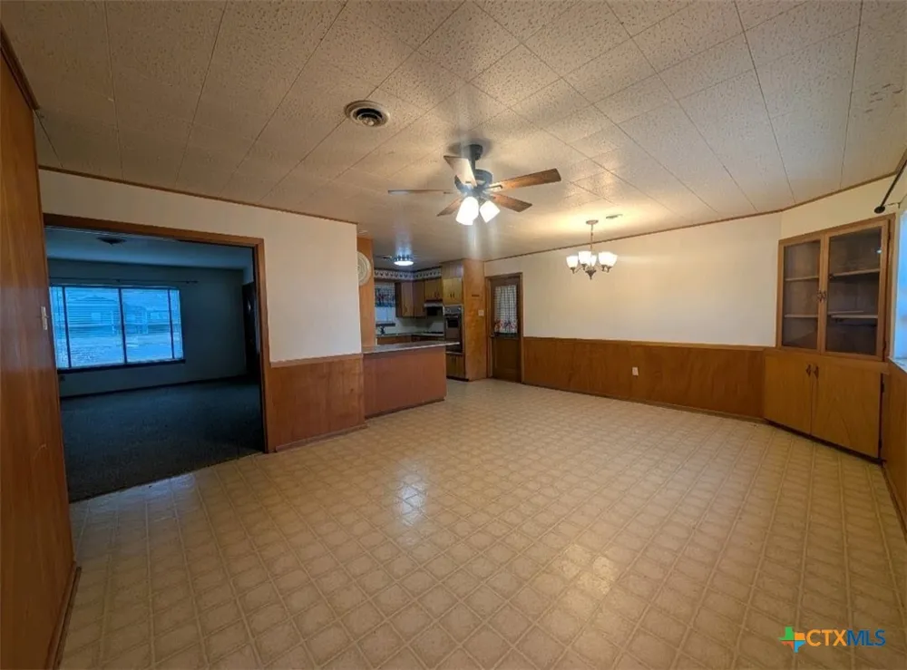311 Delany Street Seguin, TX 78155