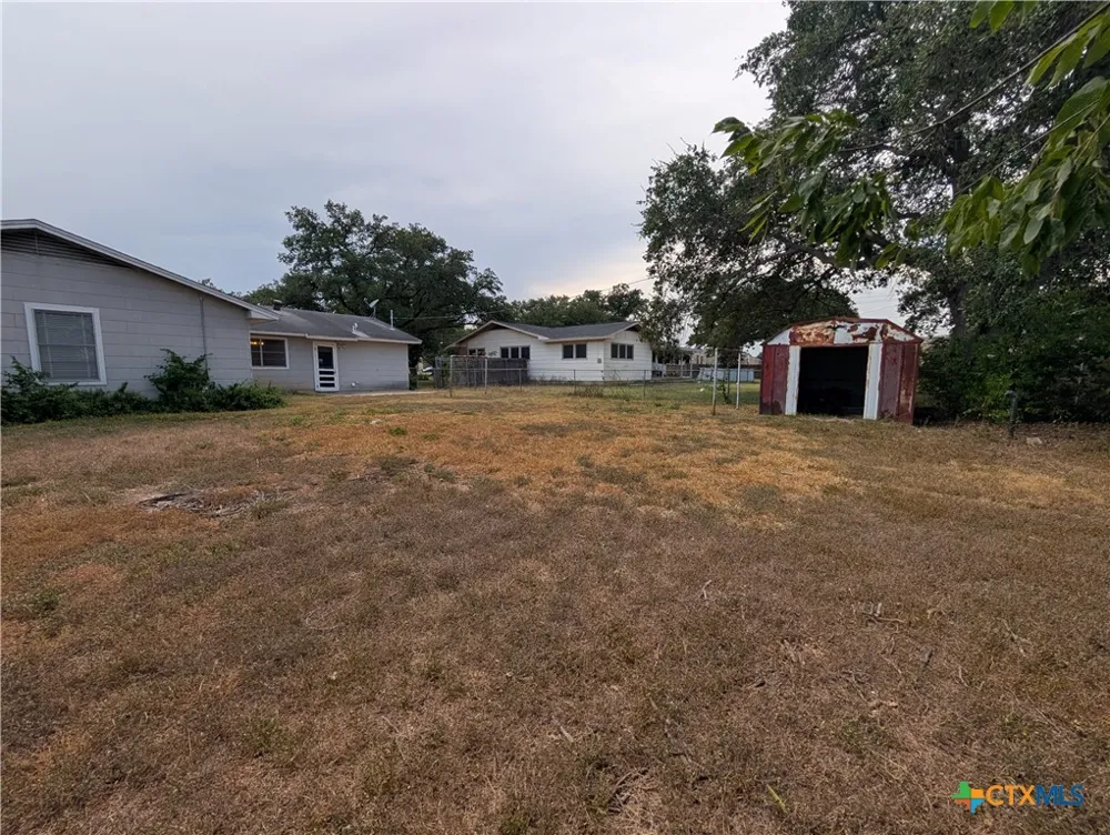 311 Delany Street Seguin, TX 78155