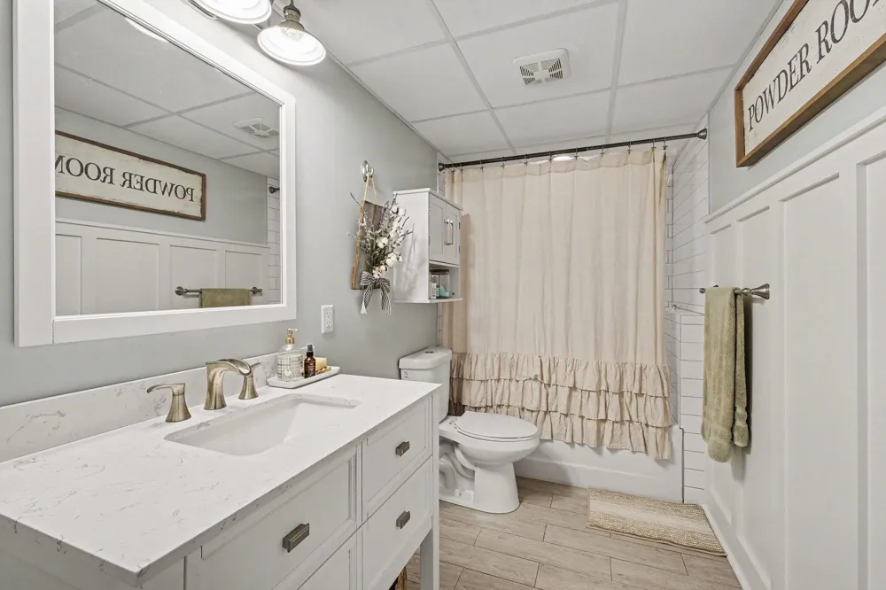5290 Crestfield Lane Allendale, MI 49401