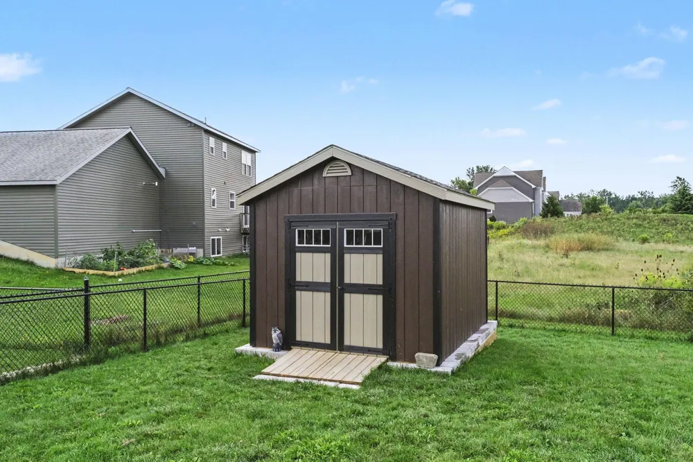 5290 Crestfield Lane Allendale, MI 49401