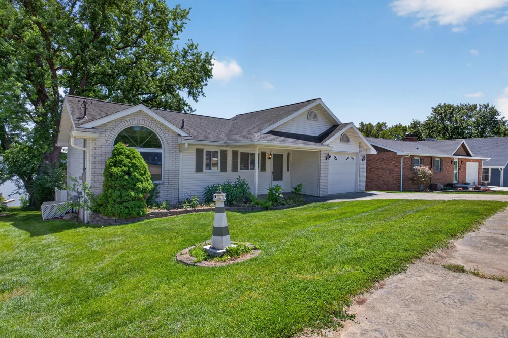 11939 Greenbriar Drive Jerome, MI 49249