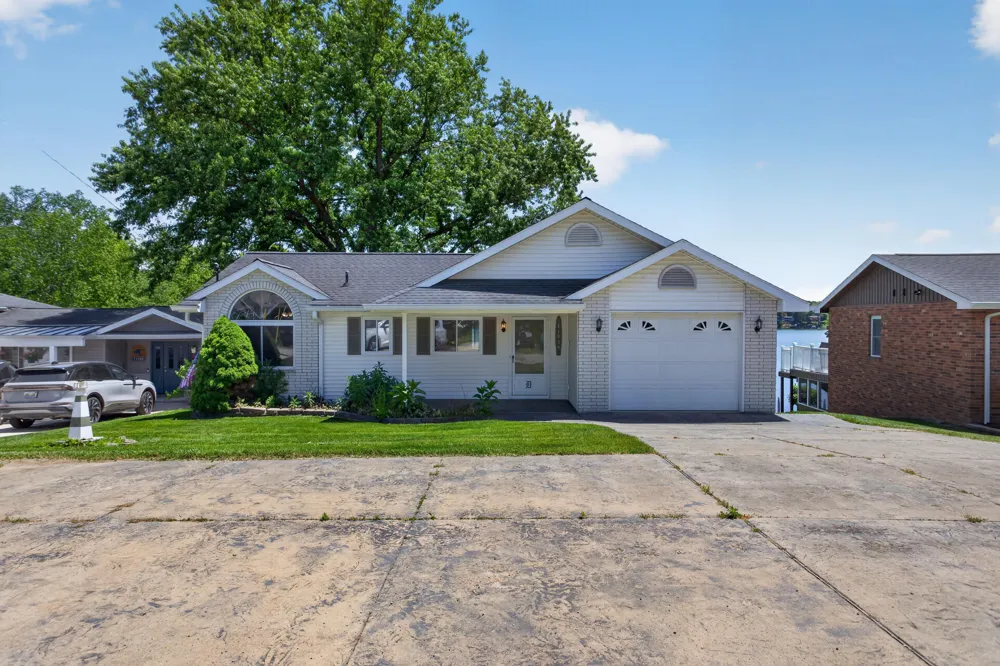 11939 Greenbriar Drive Jerome, MI 49249