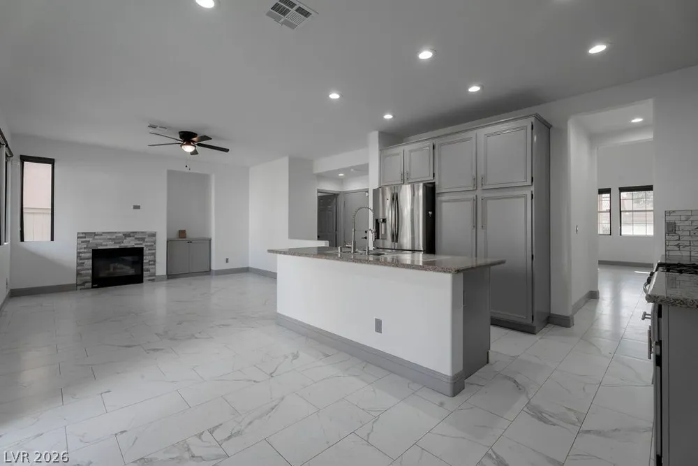 9796 Altadena Street Las Vegas, NV 89183