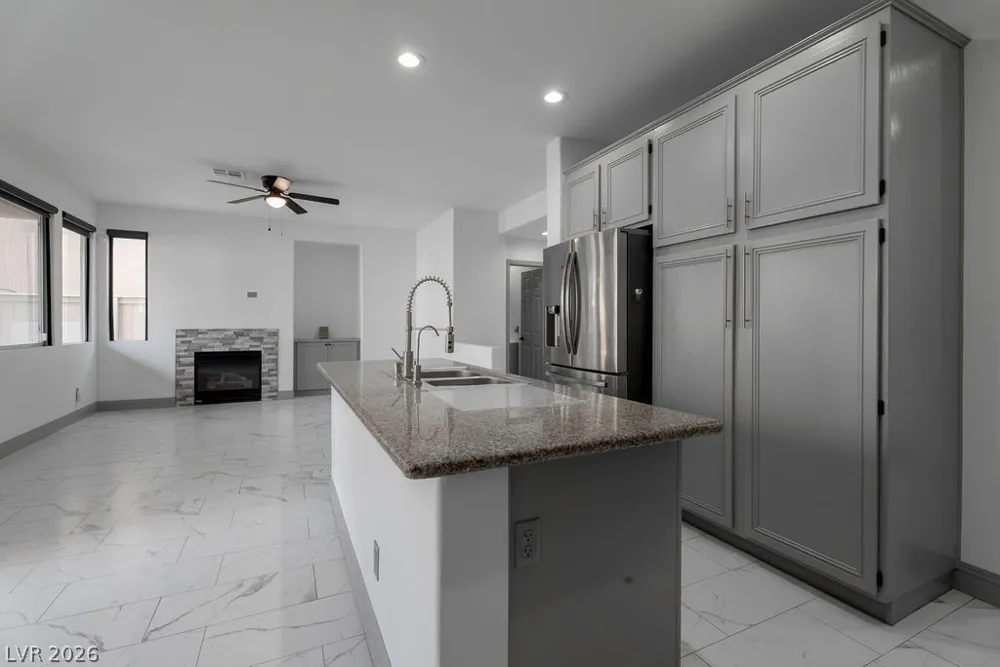 9796 Altadena Street Las Vegas, NV 89183
