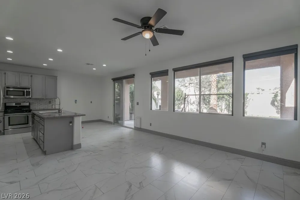 9796 Altadena Street Las Vegas, NV 89183