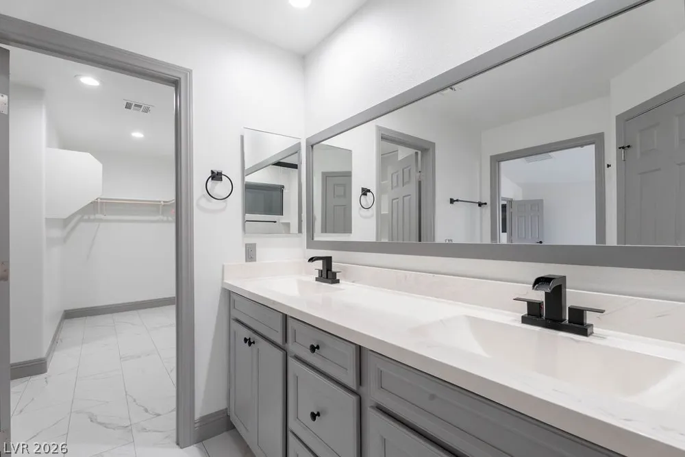 9796 Altadena Street Las Vegas, NV 89183