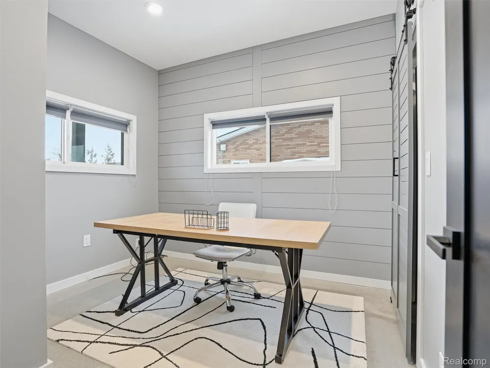 37645 Lakeville Street Harrison Charter Township, MI 48045