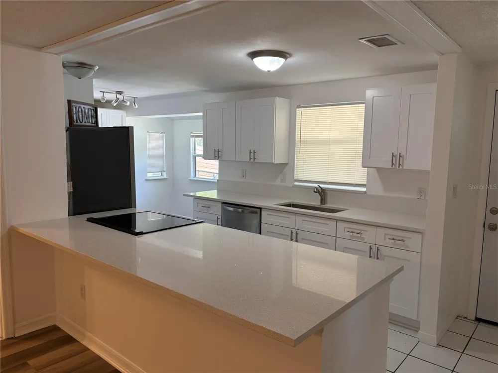 1108 HOLLYWOOD AVENUE Clearwater, FL 33759