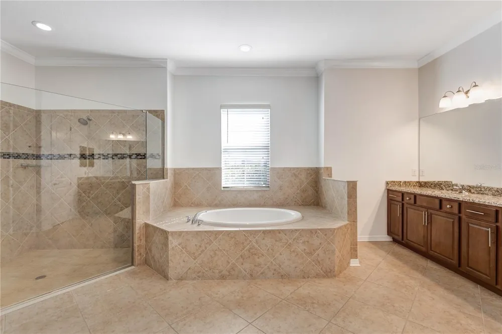 614 165TH STREET E Bradenton, FL 34212