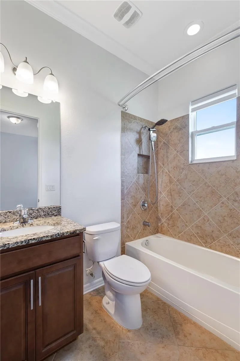 614 165TH STREET E Bradenton, FL 34212