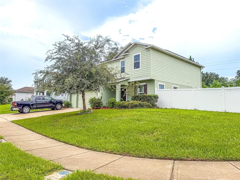 15107 ZENITH AVENUE Mascotte, FL 34753
