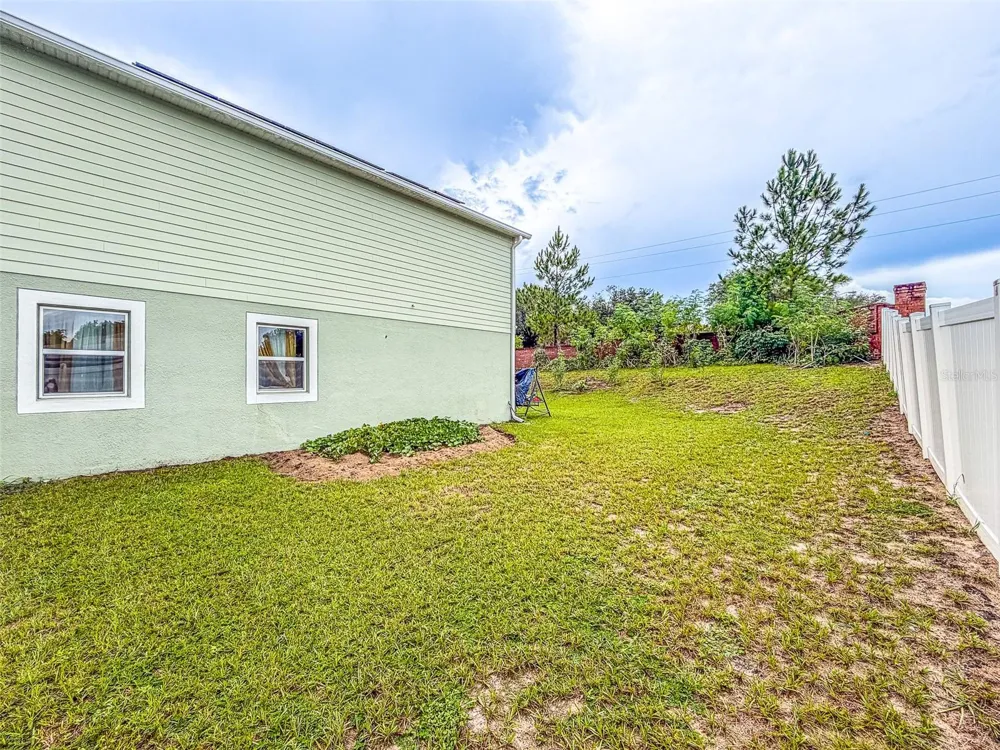 15107 ZENITH AVENUE Mascotte, FL 34753