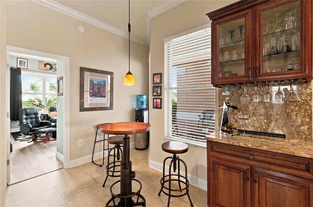 2524 RACCOON RUN LANE Orlando, FL 32837