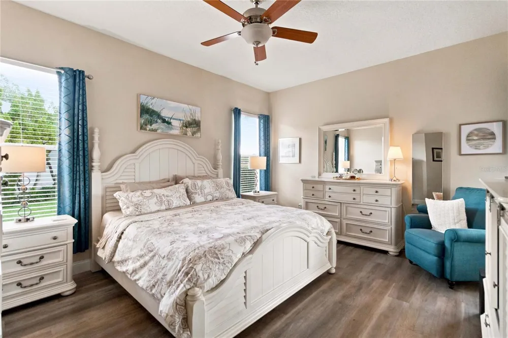 2524 RACCOON RUN LANE Orlando, FL 32837
