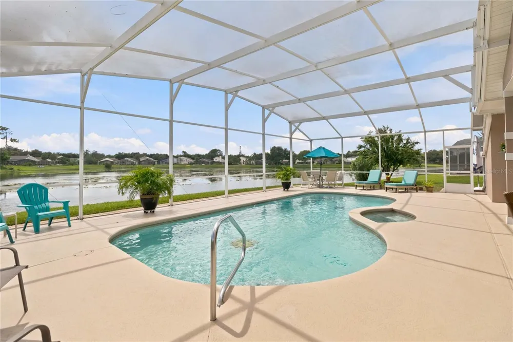 2524 RACCOON RUN LANE Orlando, FL 32837