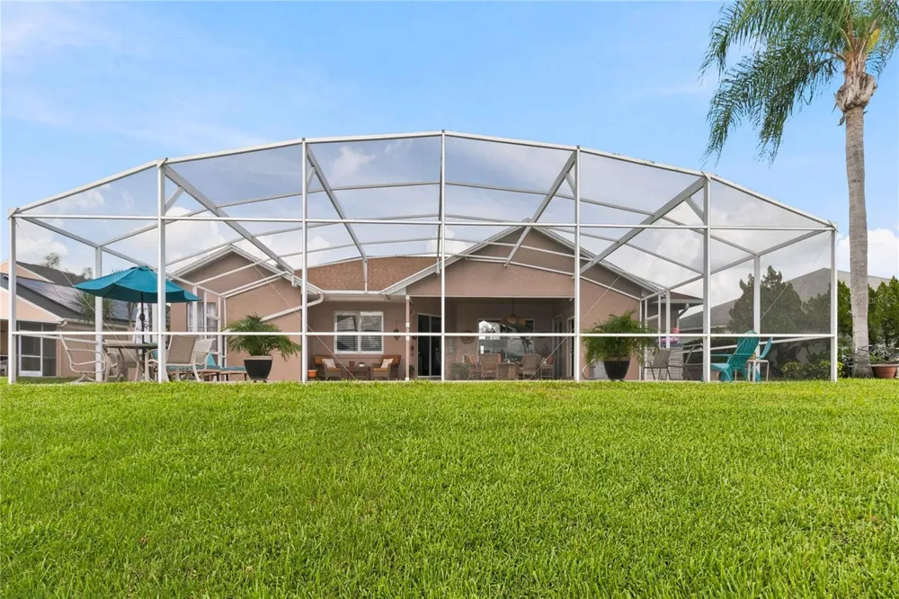 2524 RACCOON RUN LANE Orlando, FL 32837