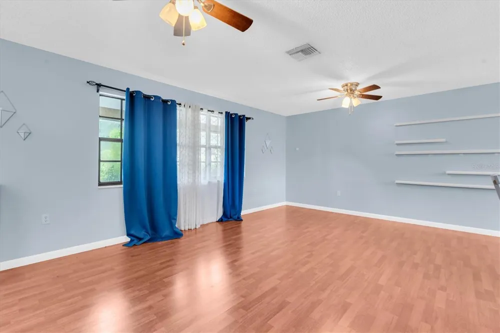 914 HARBOR CIRCLE Palm Harbor, FL 34683