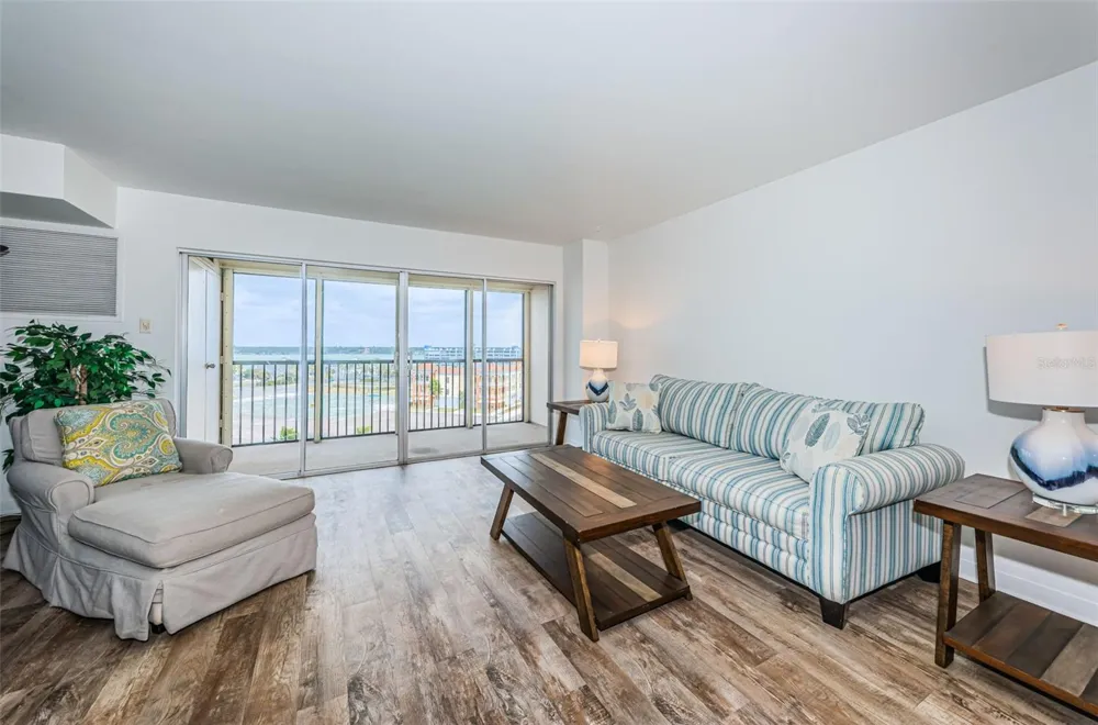 10355 PARADISE BOULEVARD #711 Treasure Island, FL 33706