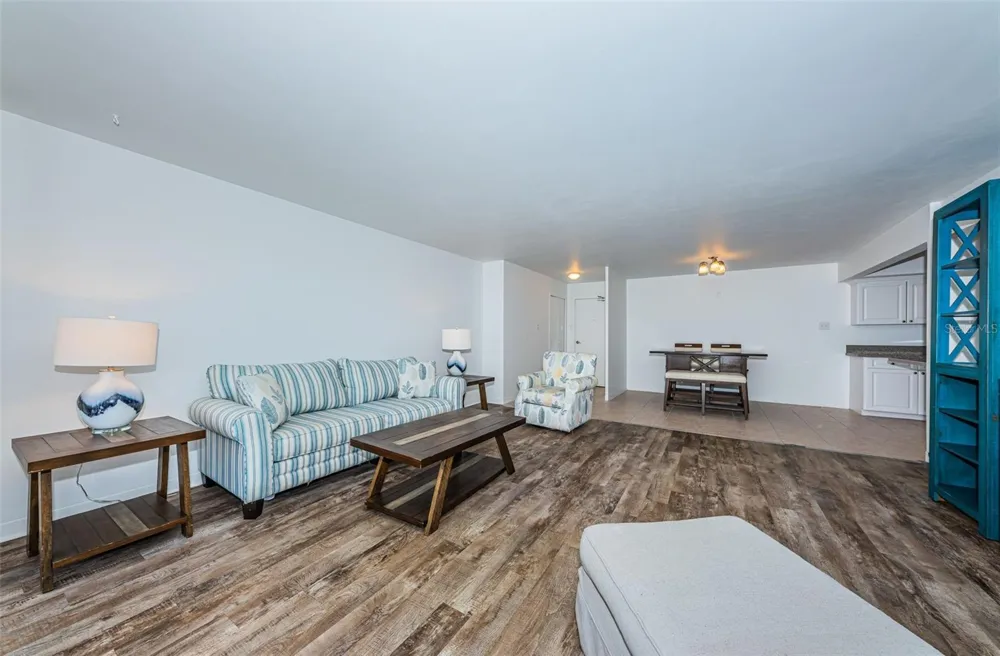10355 PARADISE BOULEVARD #711 Treasure Island, FL 33706