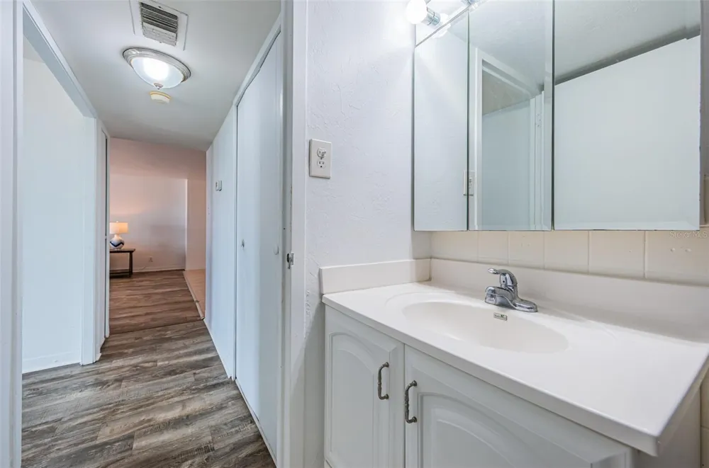 10355 PARADISE BOULEVARD #711 Treasure Island, FL 33706