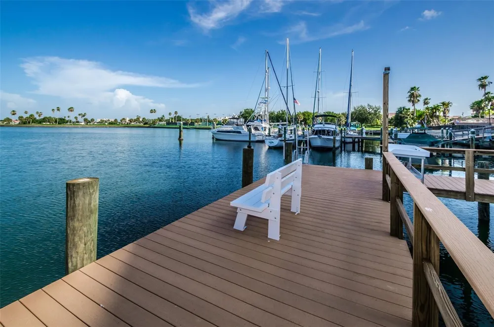 10355 PARADISE BOULEVARD #711 Treasure Island, FL 33706