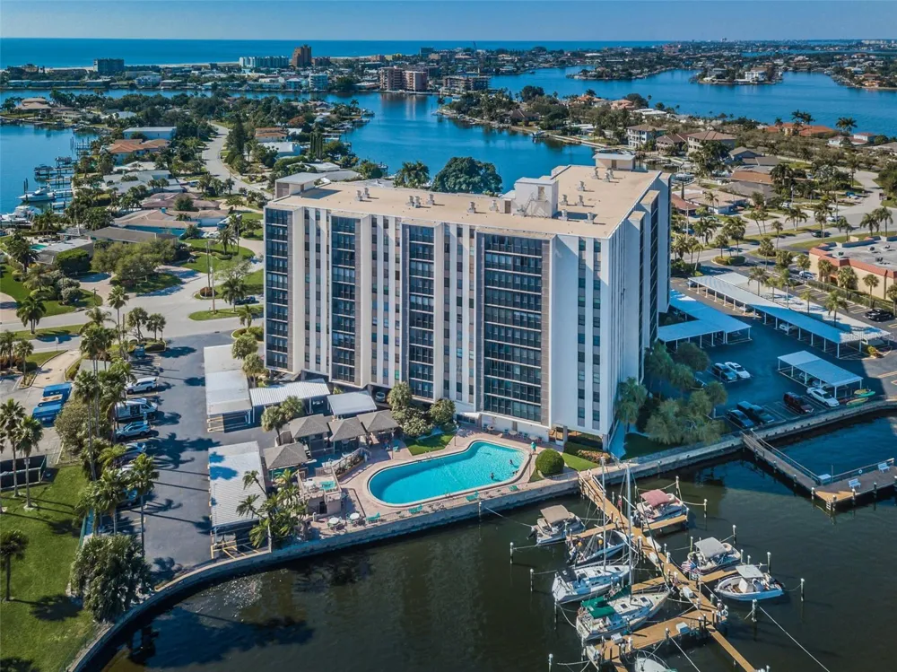 10355 PARADISE BOULEVARD #711 Treasure Island, FL 33706