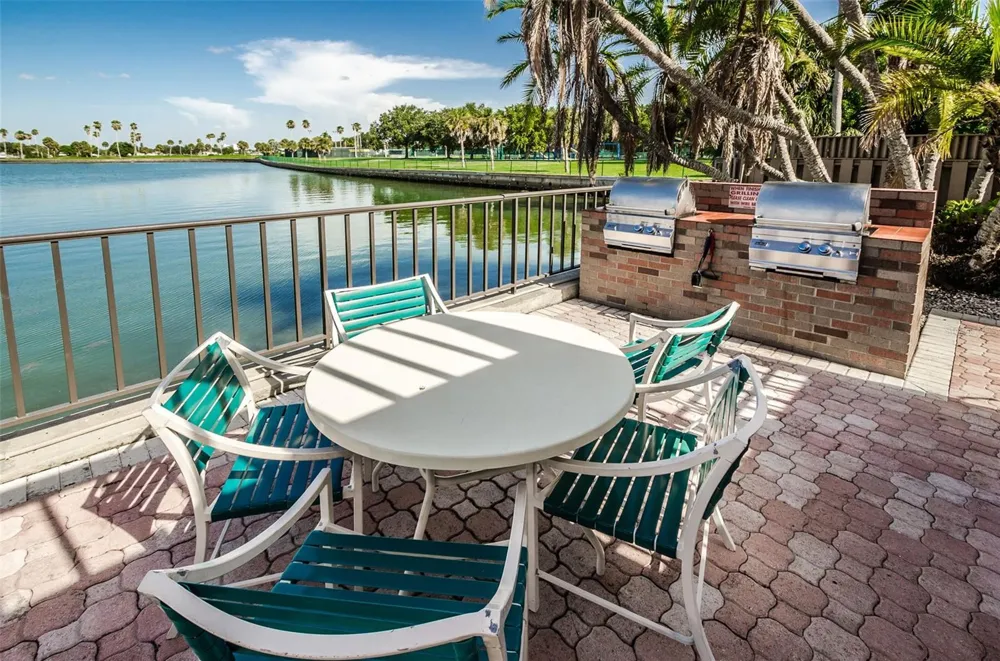 10355 PARADISE BOULEVARD #711 Treasure Island, FL 33706