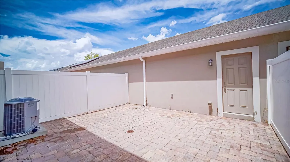 8415 LOVETT AVENUE Orlando, FL 32832