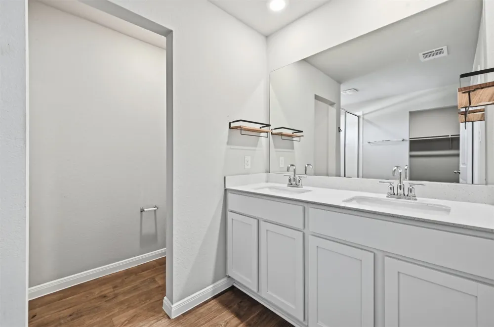 510 Apache Plum Drive Kyle, TX 78640