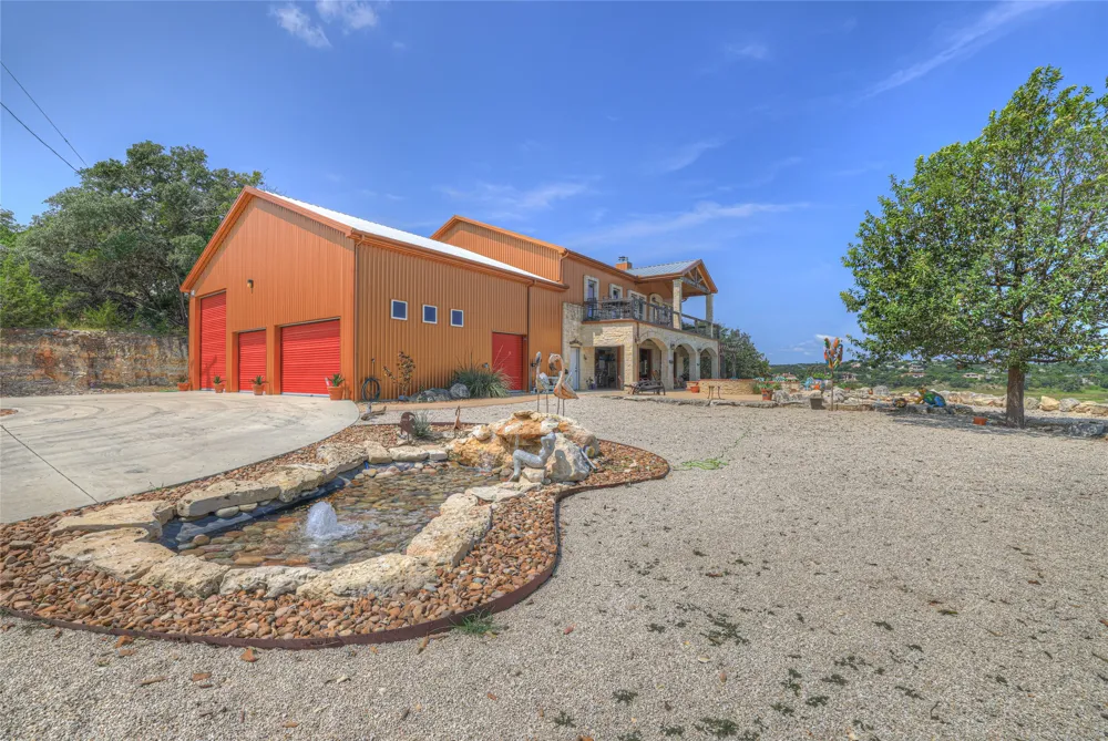 2611 WESTVIEW DR Canyon Lake, TX 78133