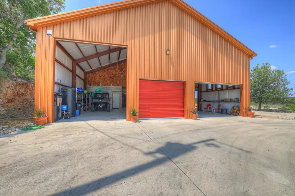 2611 WESTVIEW DR Canyon Lake, TX 78133
