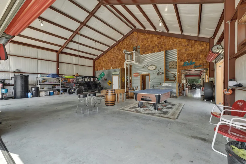 2611 WESTVIEW DR Canyon Lake, TX 78133