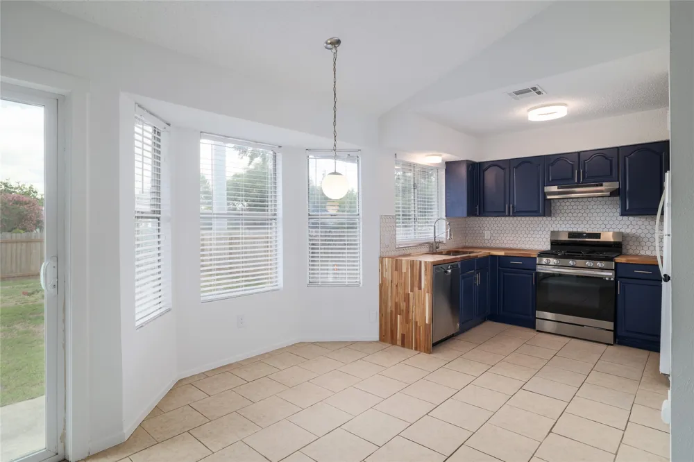 804 Lone Tree Court Cedar Park, TX 78613